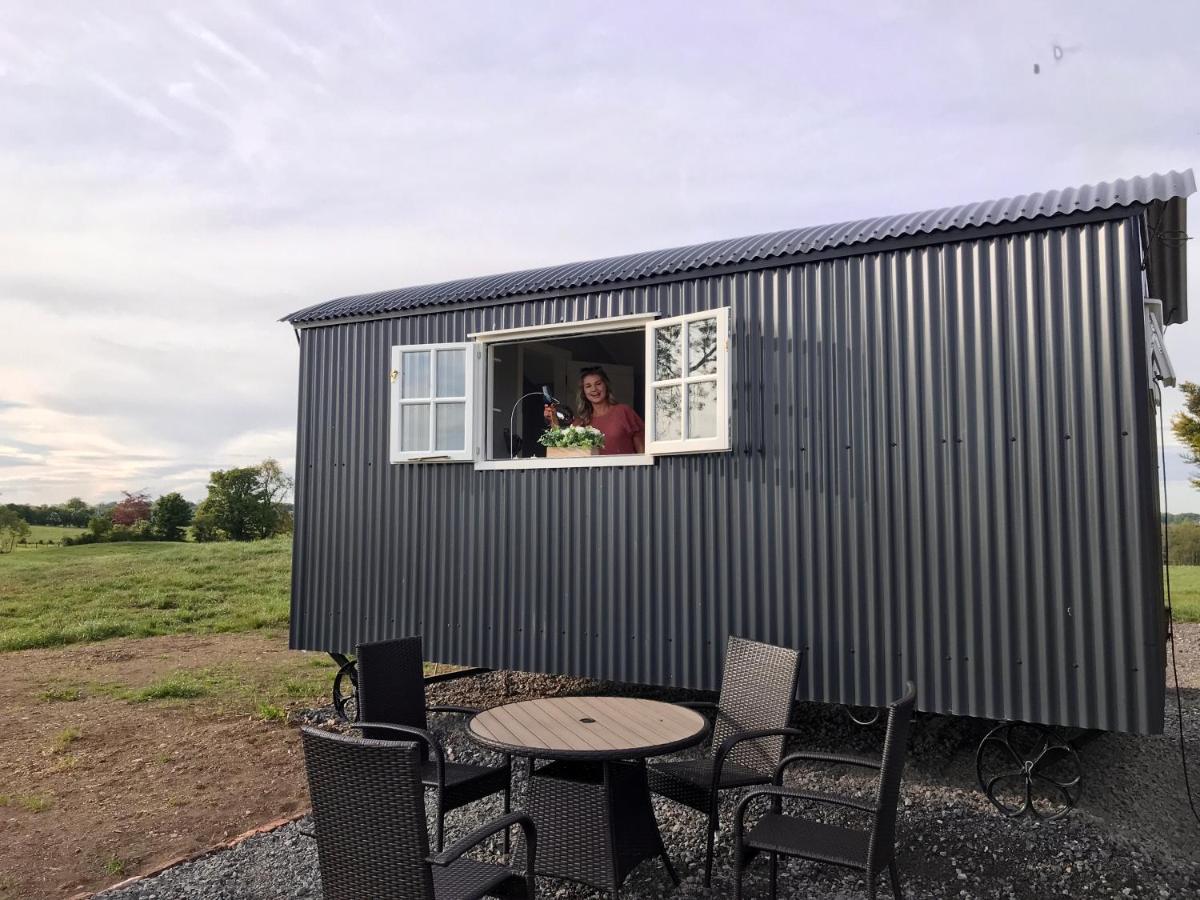 Willa Sheelin Huts Blue, Hot-Tub Available From 1St April Until 1St November Cavan Zewnętrze zdjęcie