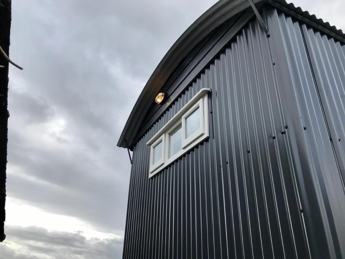 Willa Sheelin Huts Blue, Hot-Tub Available From 1St April Until 1St November Cavan Zewnętrze zdjęcie